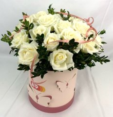 Композиция в коробке с белыми розами 27 шт — Волгоград, Новое