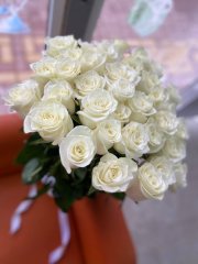Розы белые 35 шт. Букет белых роз 70 см. (Эквадор). — Волгоград, Новое
